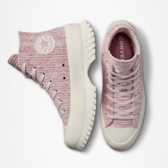 NEW Converse Chuck Taylor All Star Lugged  2.0 Velour Unisex - Picture 1 of 10